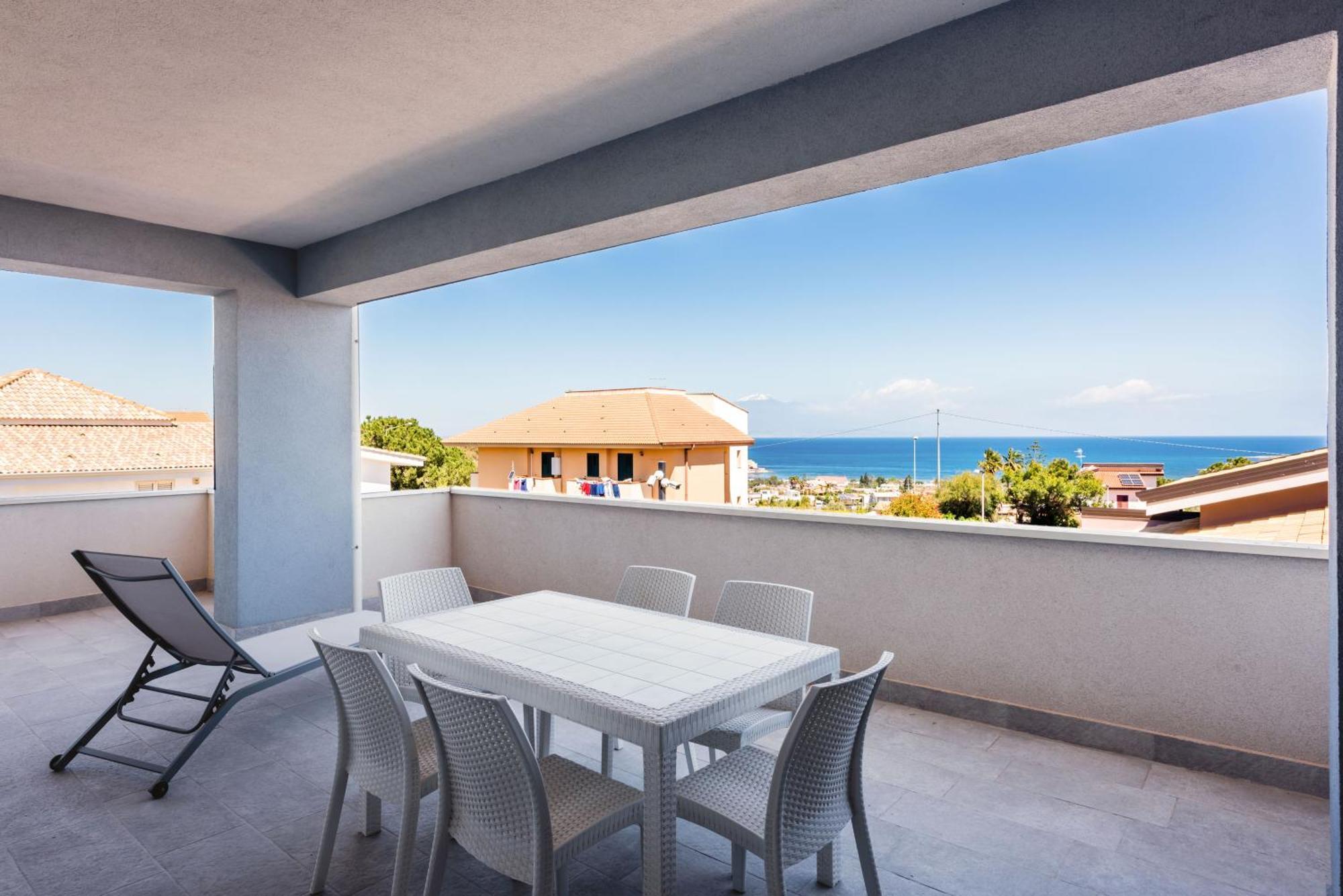 Etna Mare Apartments By Wonderful Italy Аугуста Экстерьер фото