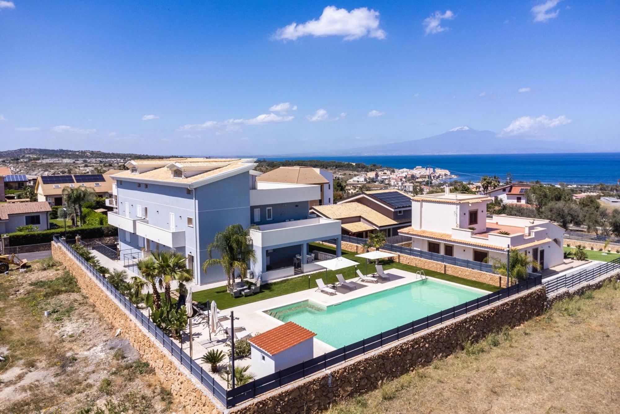 Etna Mare Apartments By Wonderful Italy Аугуста Экстерьер фото